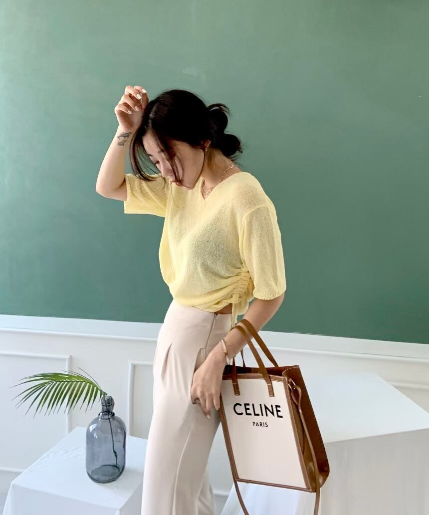 両サイドシャーリングトップス　AJ1079-E06