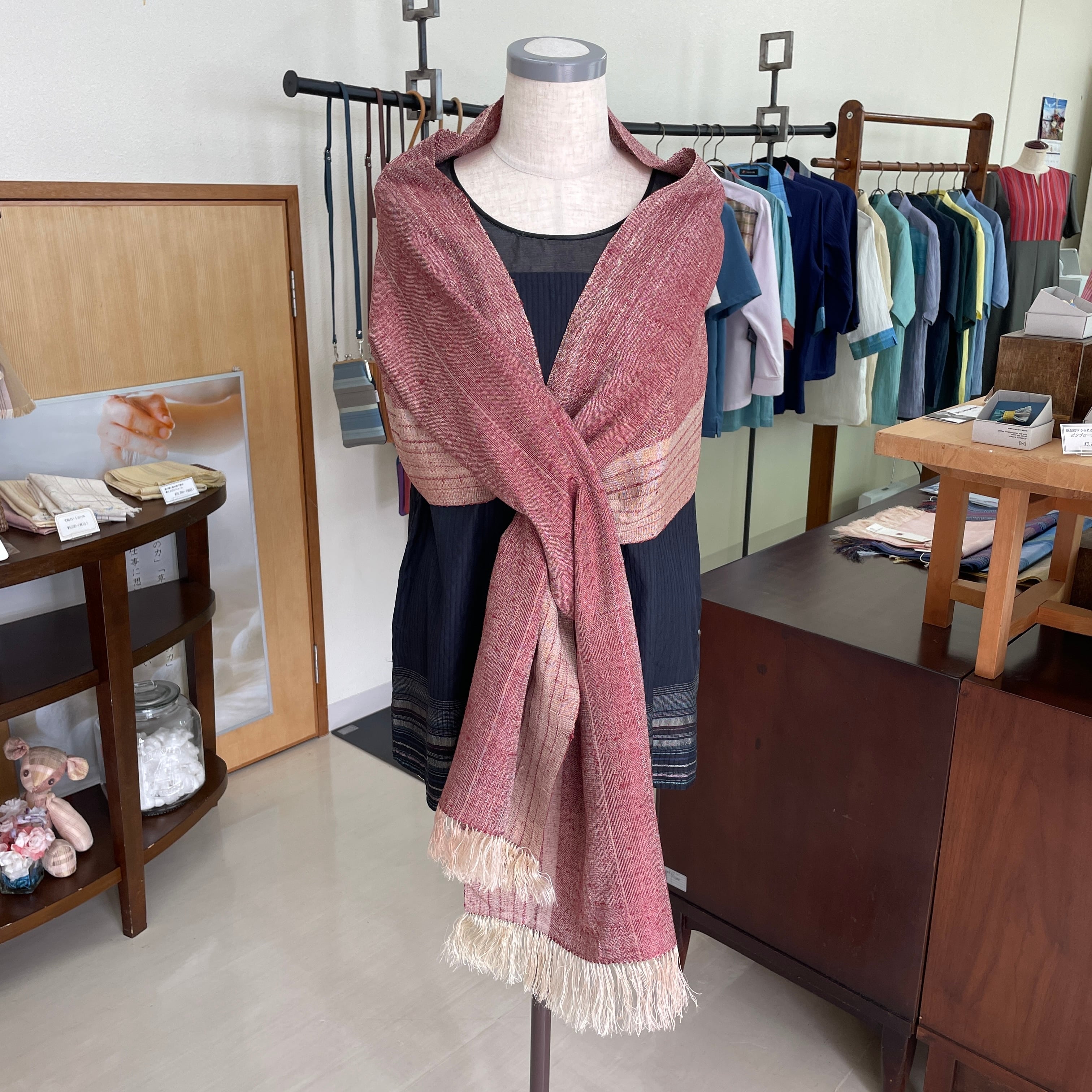 手織りショール】シルク レッド系 | うらそえ織