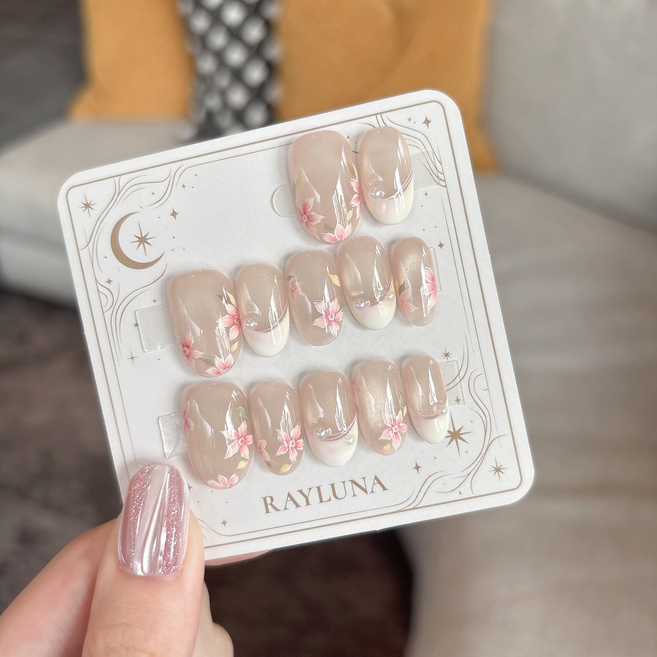 #593 ミディアム オーバル/XY162 繰り返し使えるネイルチップ