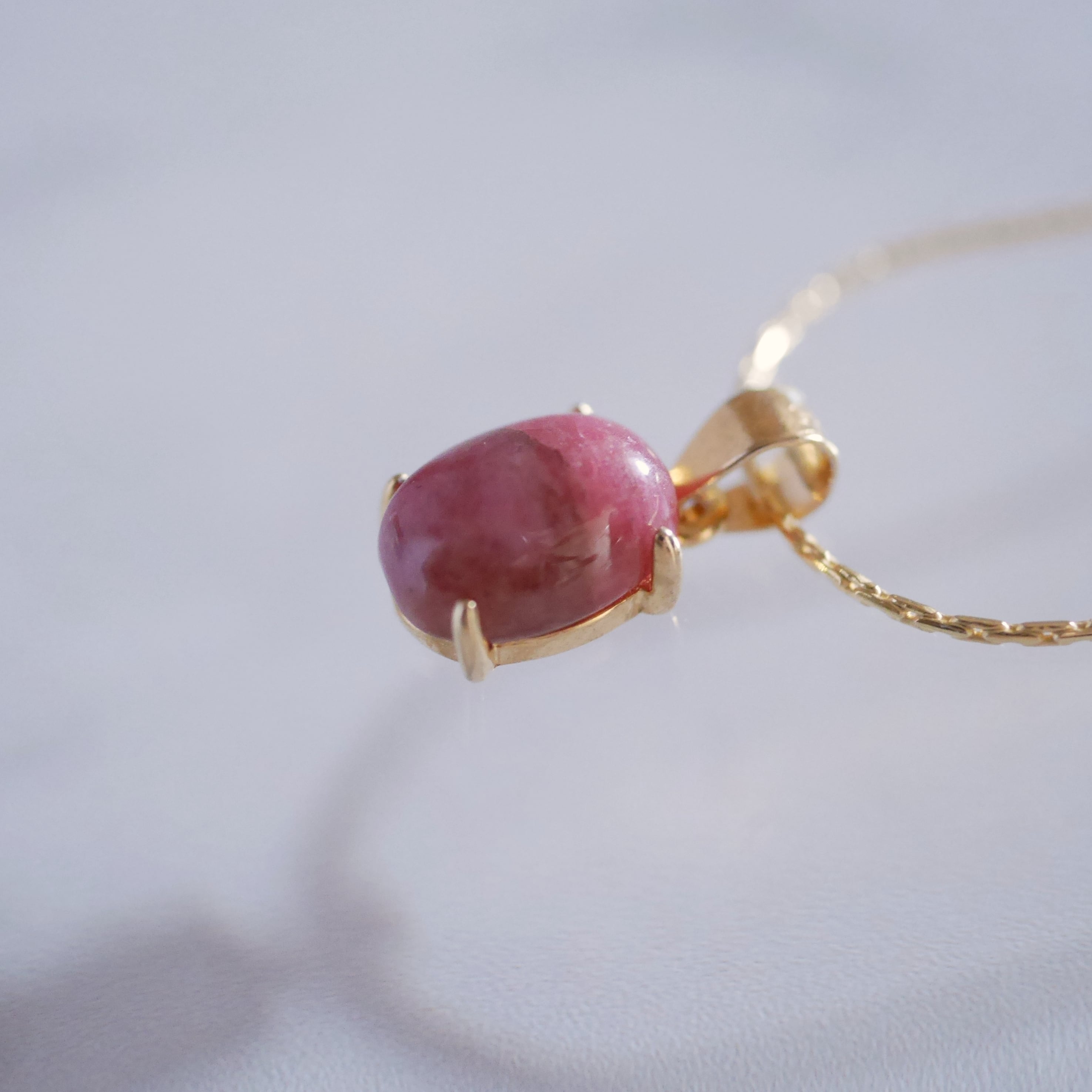 ロードナイトシリカ オーバル ネックレス レッド（Love Silica