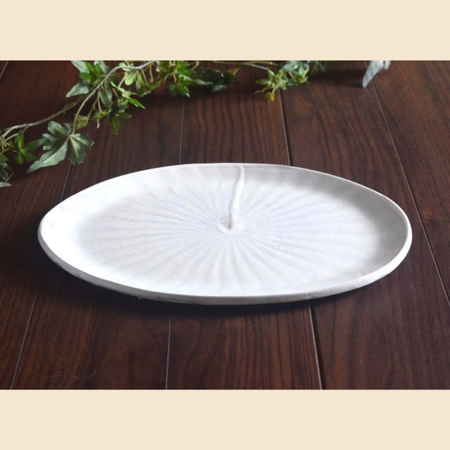 ＜板皿・山型大＞ 刷毛目｜白