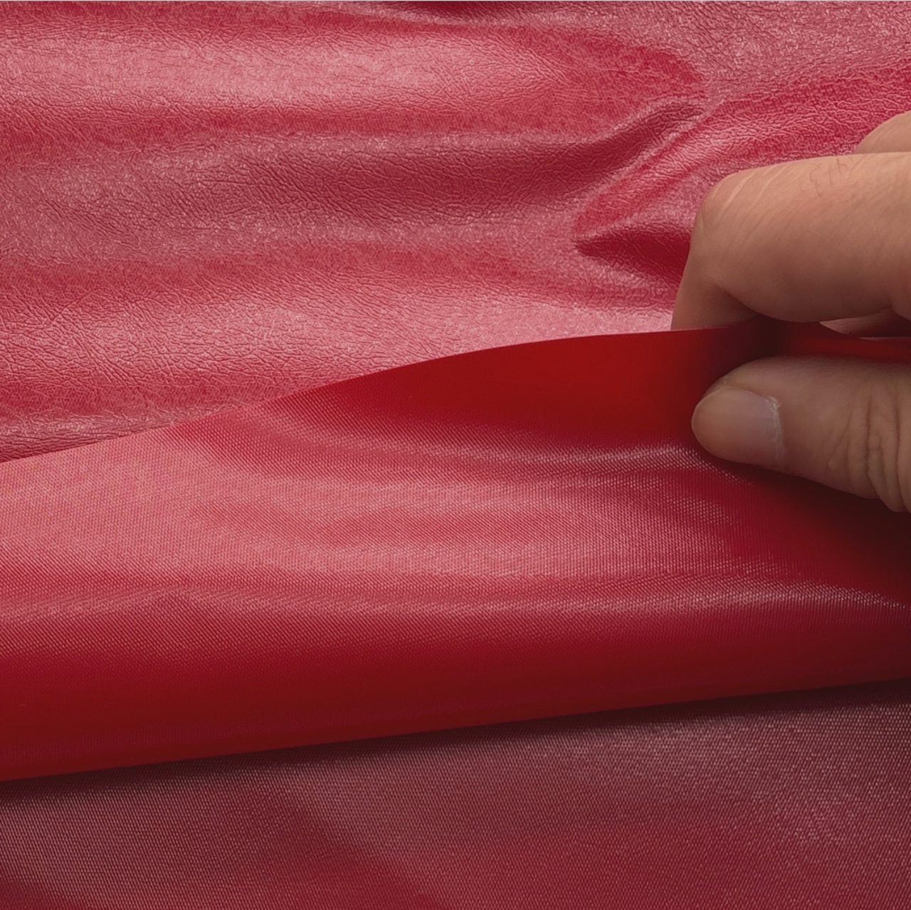 ★CT131◆オーダー1m単位◆SALE◆合皮レーザー裏地生地◆ツヤありレッド