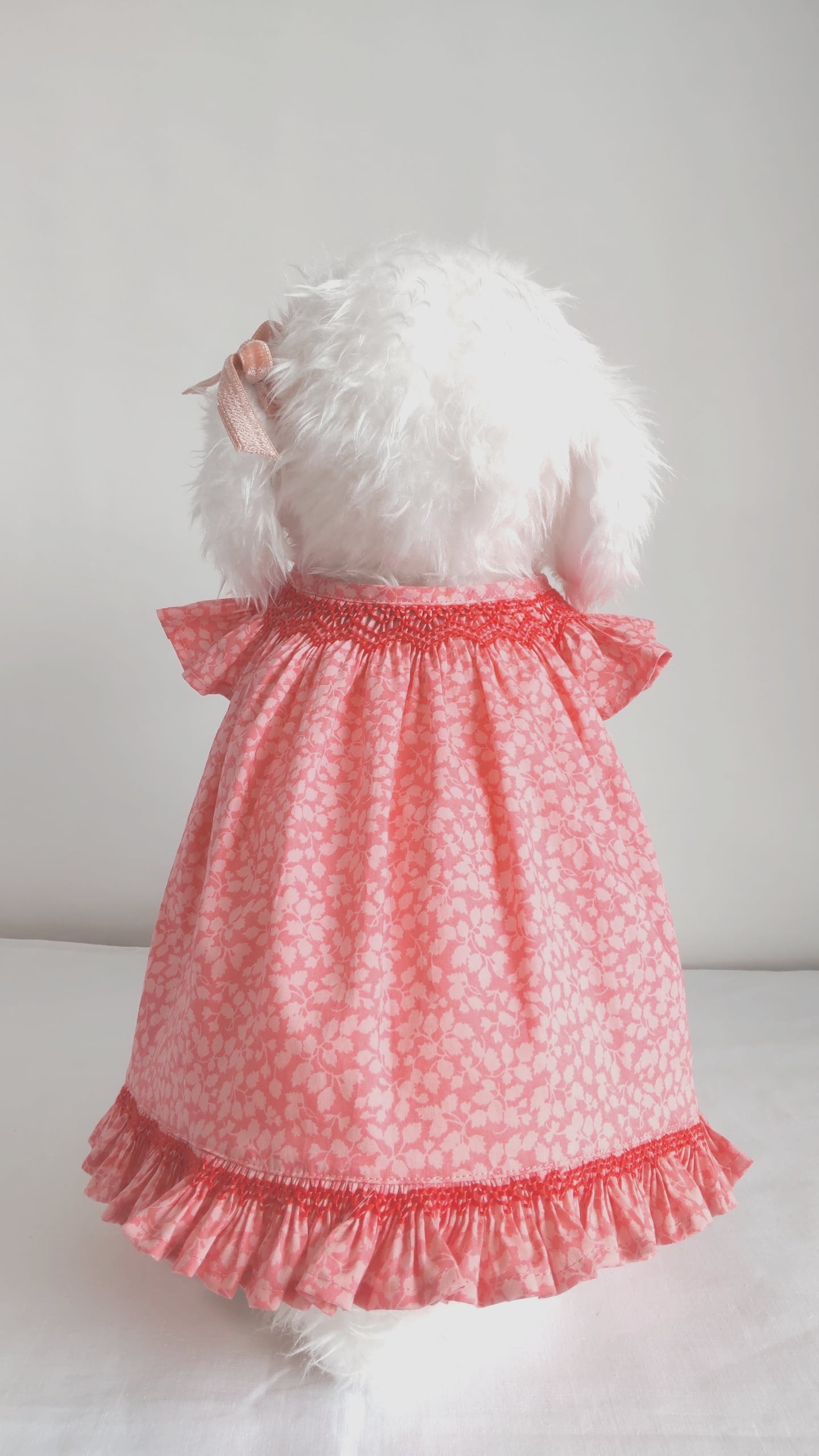 リバティ　ハンドメイド　スモッキングワンピース　刺繍　花柄　ピンク　犬服 リバティハンドメイドスモッキングワンピース刺繍花柄ピンク犬服