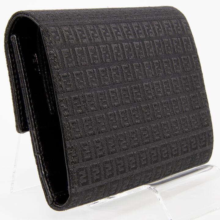 本物・送料無料・新品同様】FENDI・フェンディ・短財布・三つ折り財布