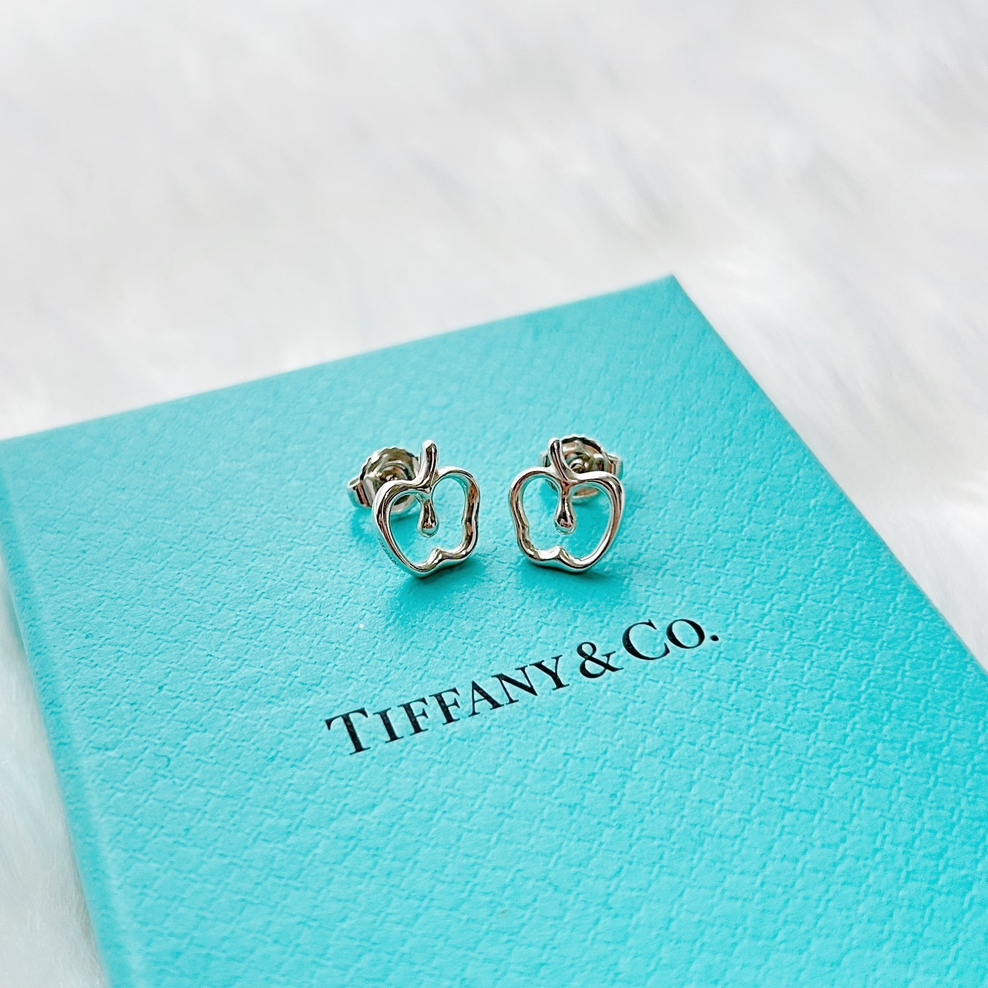 TIFFANY &COピアス TIFFANY&CO.】1890 TIFFANY &CO スイングラビングハート ピアス