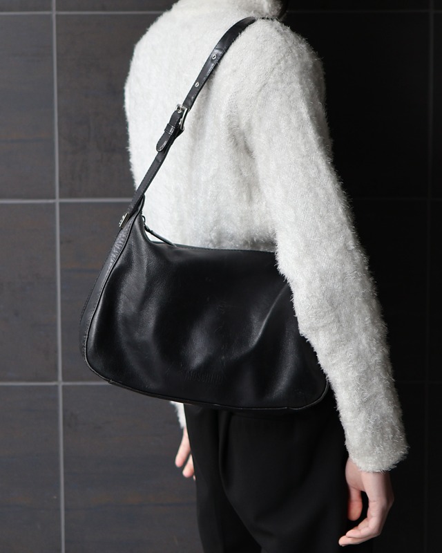 Mohair V-neck knit