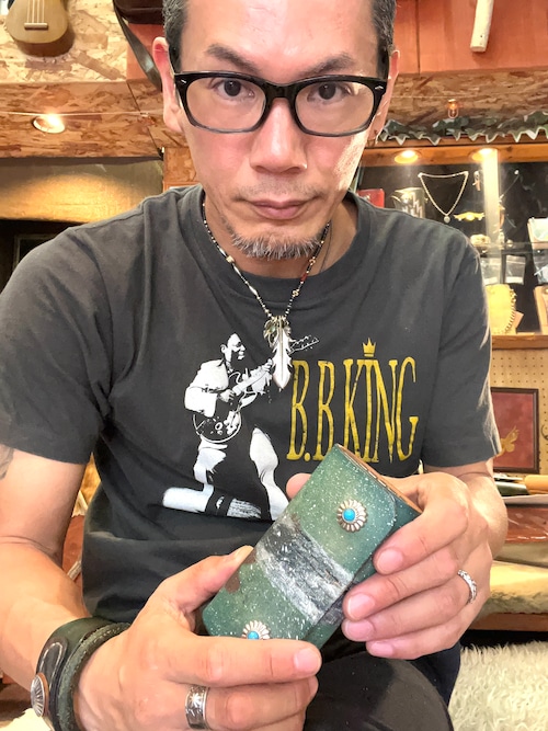 手染めのレザーキーケース 4連 イーグル