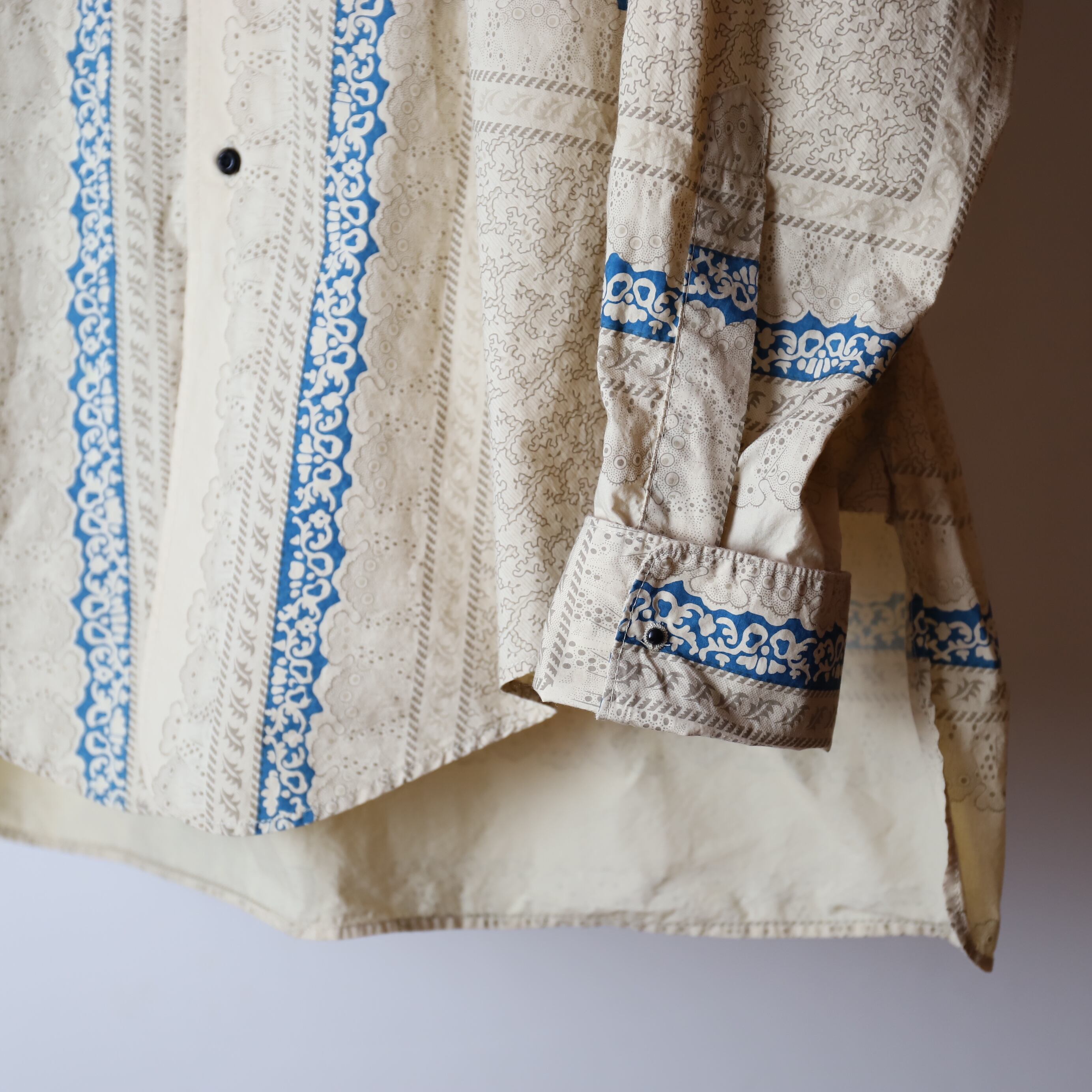 OUTIL / CHEMISIER SAPOIS / ECRU/INDIGO | TIBETAN MARKET