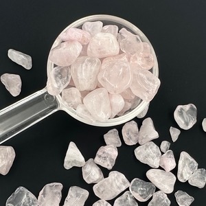 (01134)【サービス品】ローズクォーツ【たっぷり300g】　細石　さざれ石　紅水晶　紅石英　薔薇石英　Rose quartz　浄化グッズ　パワーストーン　天然石　天然石インテリア