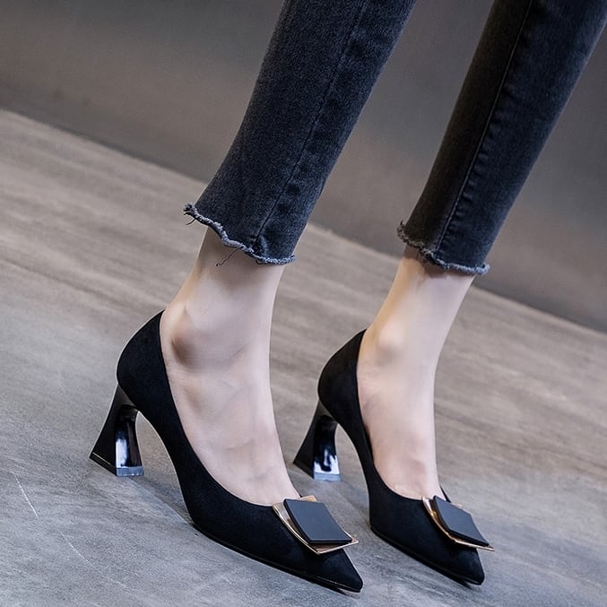 送料無料】 パンプス ポインテッドトゥ シューズ 靴 スエード