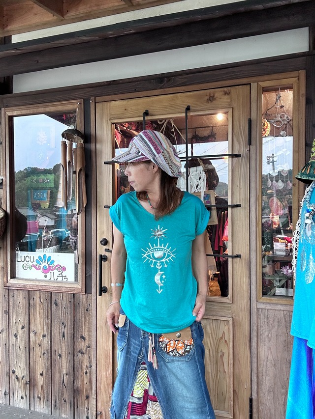 エスニックキラキラTシャツ