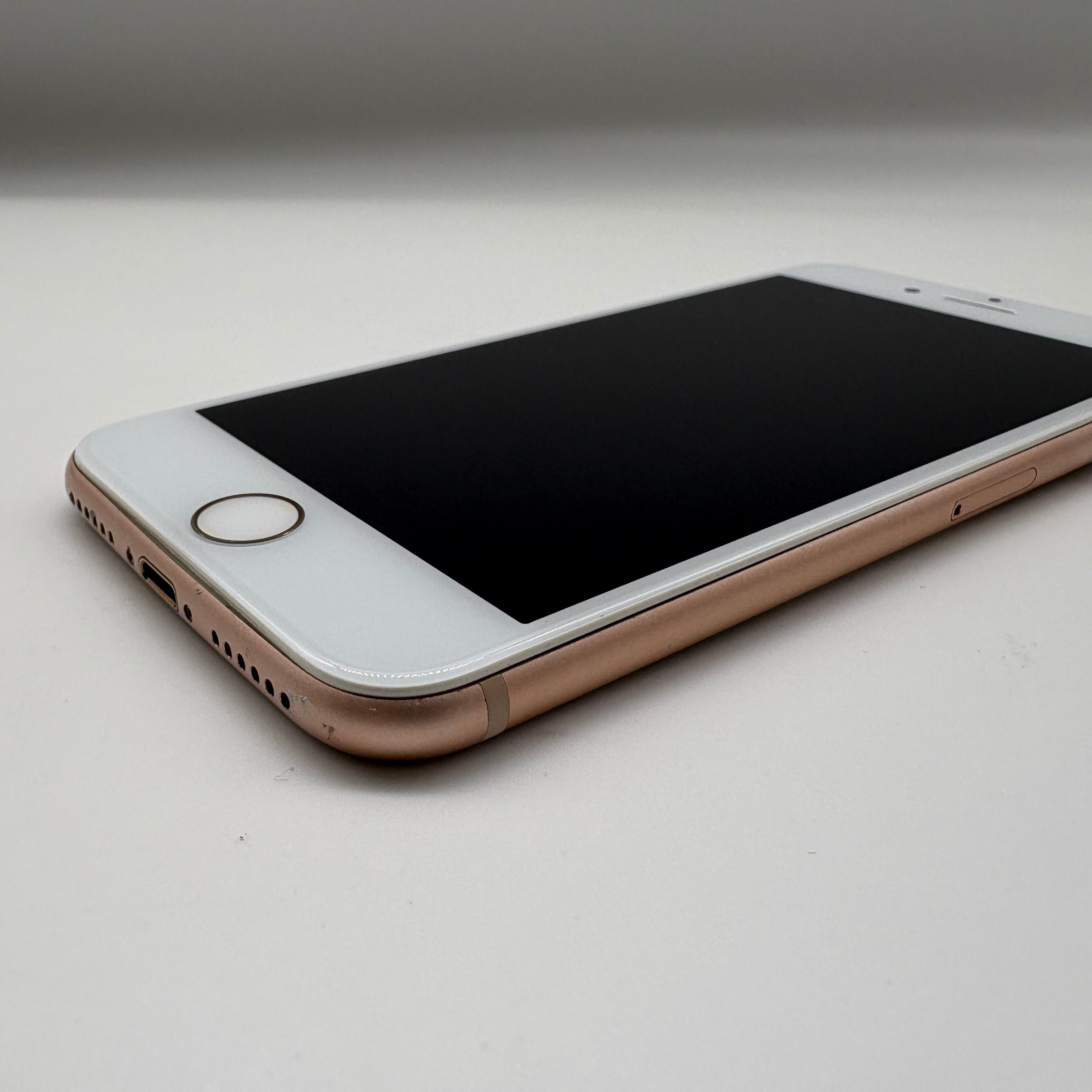 iPhone8 64GB ゴールド アイフォン本体 SIMフリー SIMロック解除済み