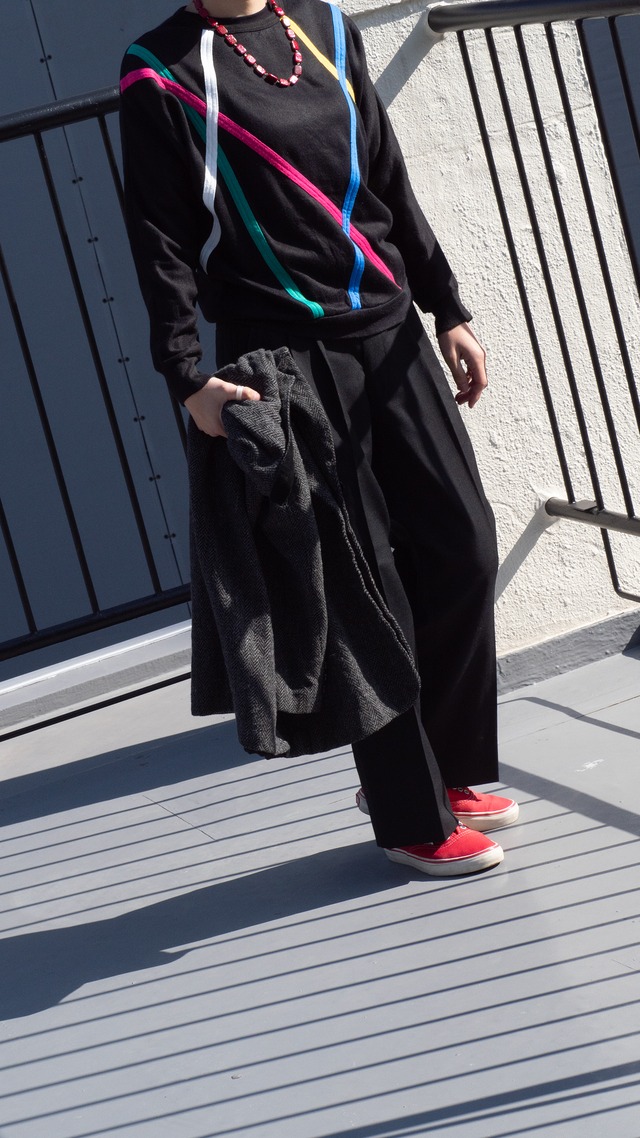 "Young stuff" '90s vintage Multi color line sweat