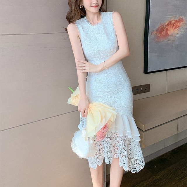 ワンピース レディース 送料無料 総レース フレア ノースリーブ イレギュラーヘム シフォン 切り替え ドッキング アシンメトリー クルーネック シースルー レイヤード パンチングレース リーフ模様 タイトドレス 花柄 パーティドレス ひざ丈 ミモレ丈 袖あり フレアスリーブ レース 透け感 シースルー エレガント 大人可愛い きれいめ ゴージャス 華やか 上品 白 ホワイト 花柄 フラワー ブライダル 披露宴 オケージョン 二の腕カバー 高見え 格上げ 春夏 パーティー 二次会 S M L XL