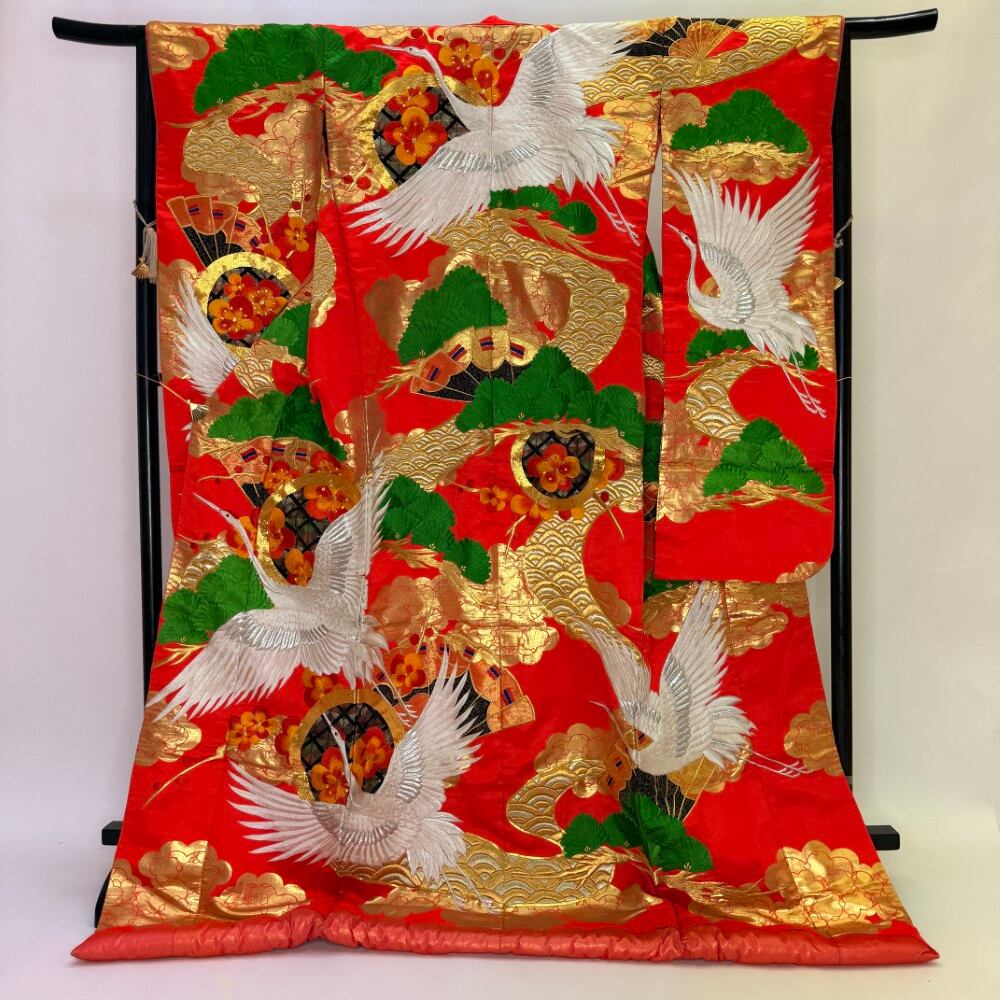 色打掛 正絹 鶴 刺繍 赤 打掛 花嫁衣裳 ポリエステル リサイクル 中古 ブライダル ウエディング 着物 6098