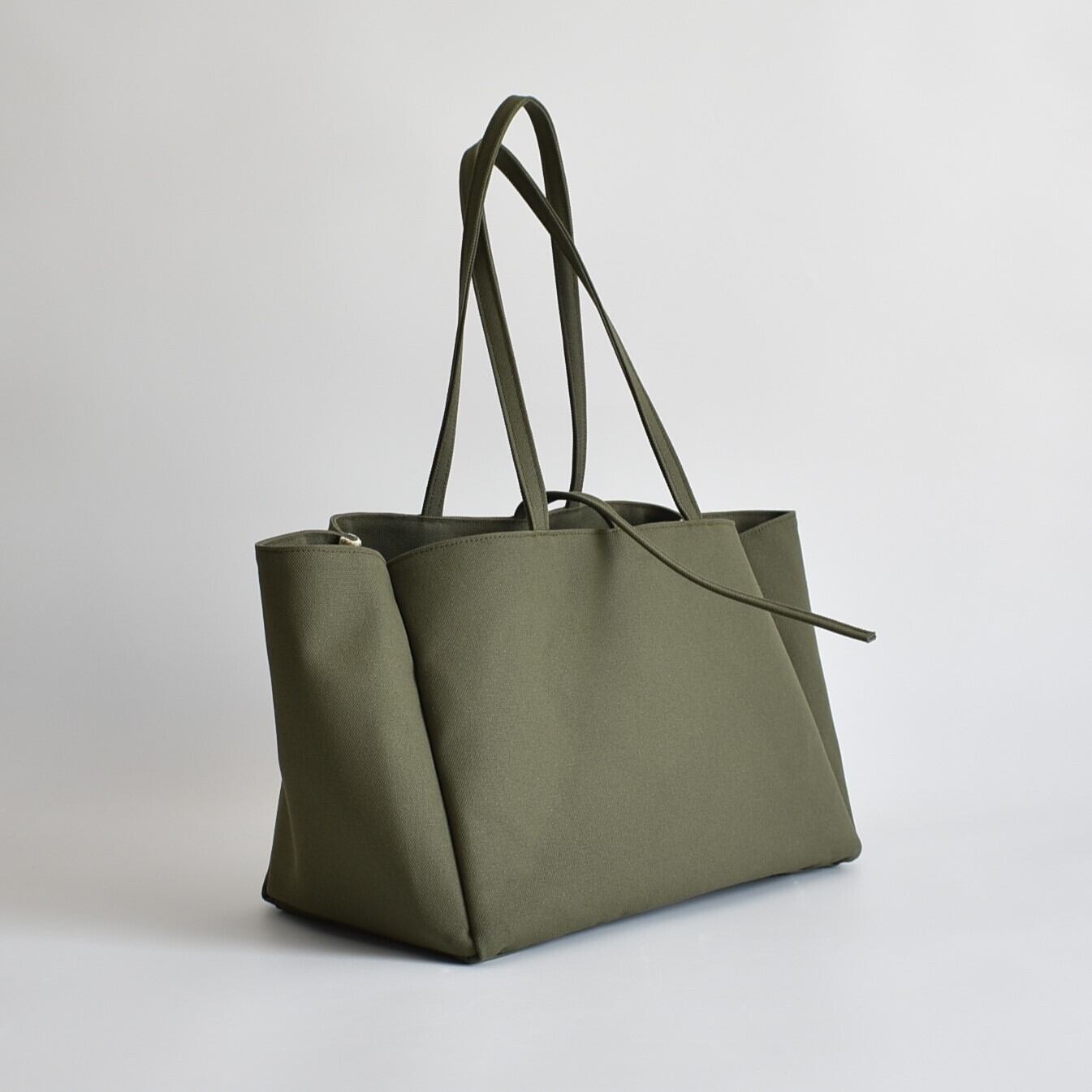 BOX2 TOTE BAG(オリーブ/カーキ） | cherie aimer trip（シェリ エメ
