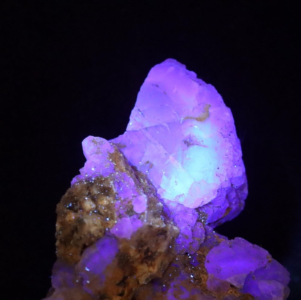 ロサンゼルス産！ フローライト 蛍石 原石 111.4g FL485 鉱物 天然石