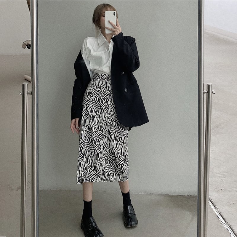 ブリティッシュスタイルの黒揚げストリートスーツレディース秋のスタイルルーズシンスーツミドル丈気質トップコート ブラックストロベリース24502850036