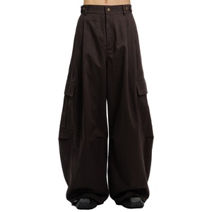 【26AW | MEN】Feng Chen Wang フェンチェンワン / パンツ / Brown loose fit cargo pants FUF22TR36