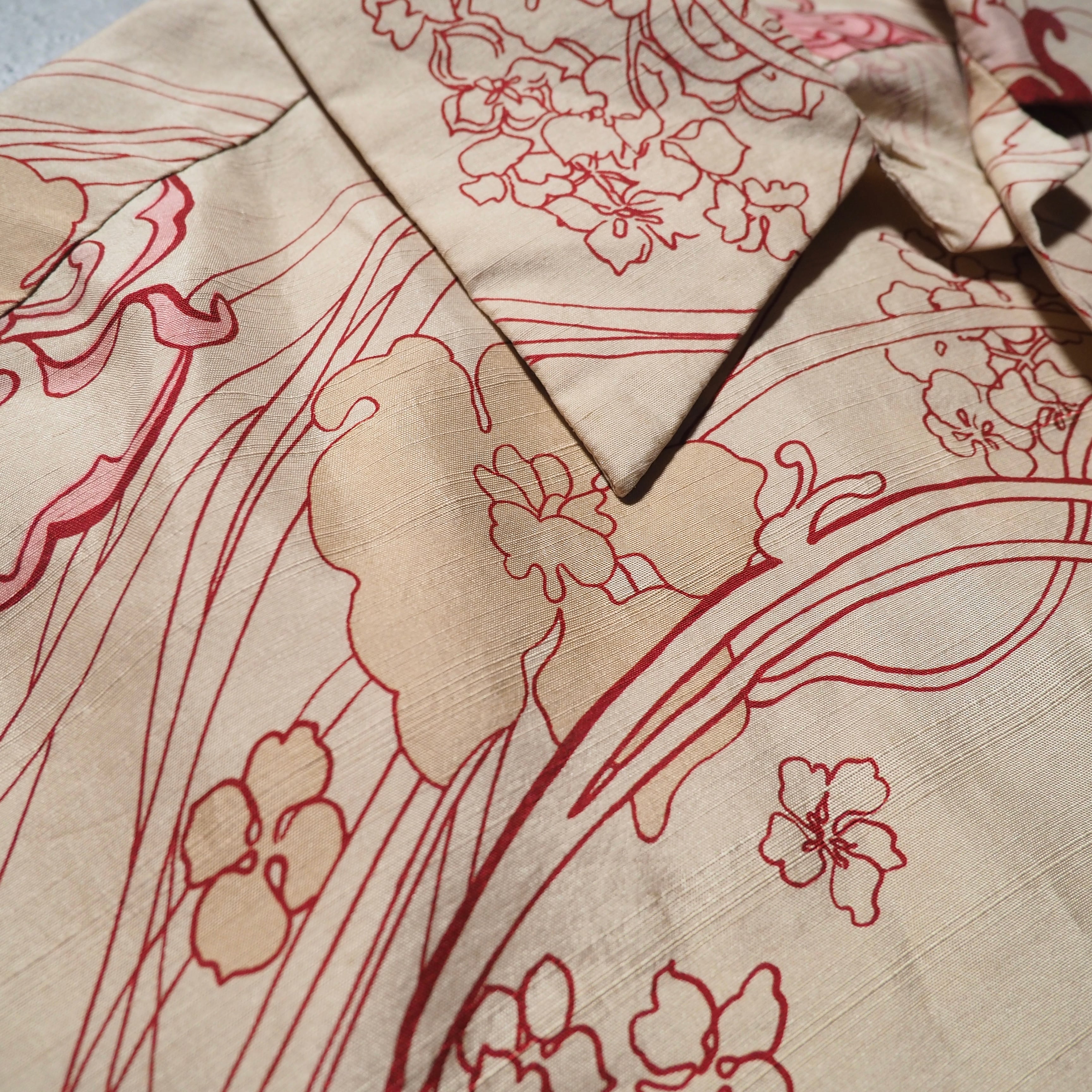 1990s Beautiful flower pattern vintage open collar SS silk shirt