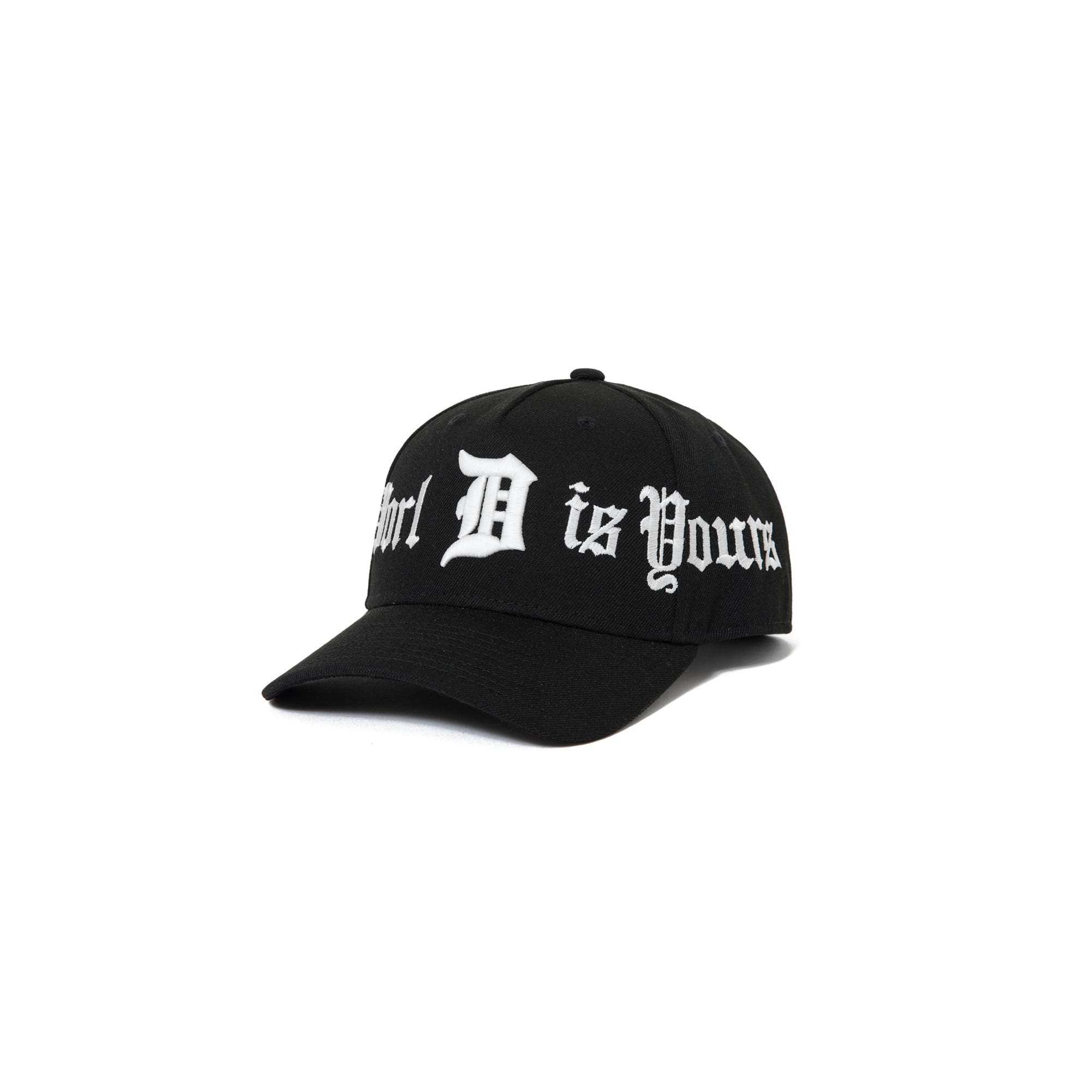 NEW ARRIVALS | THE WORLD IS YOURS