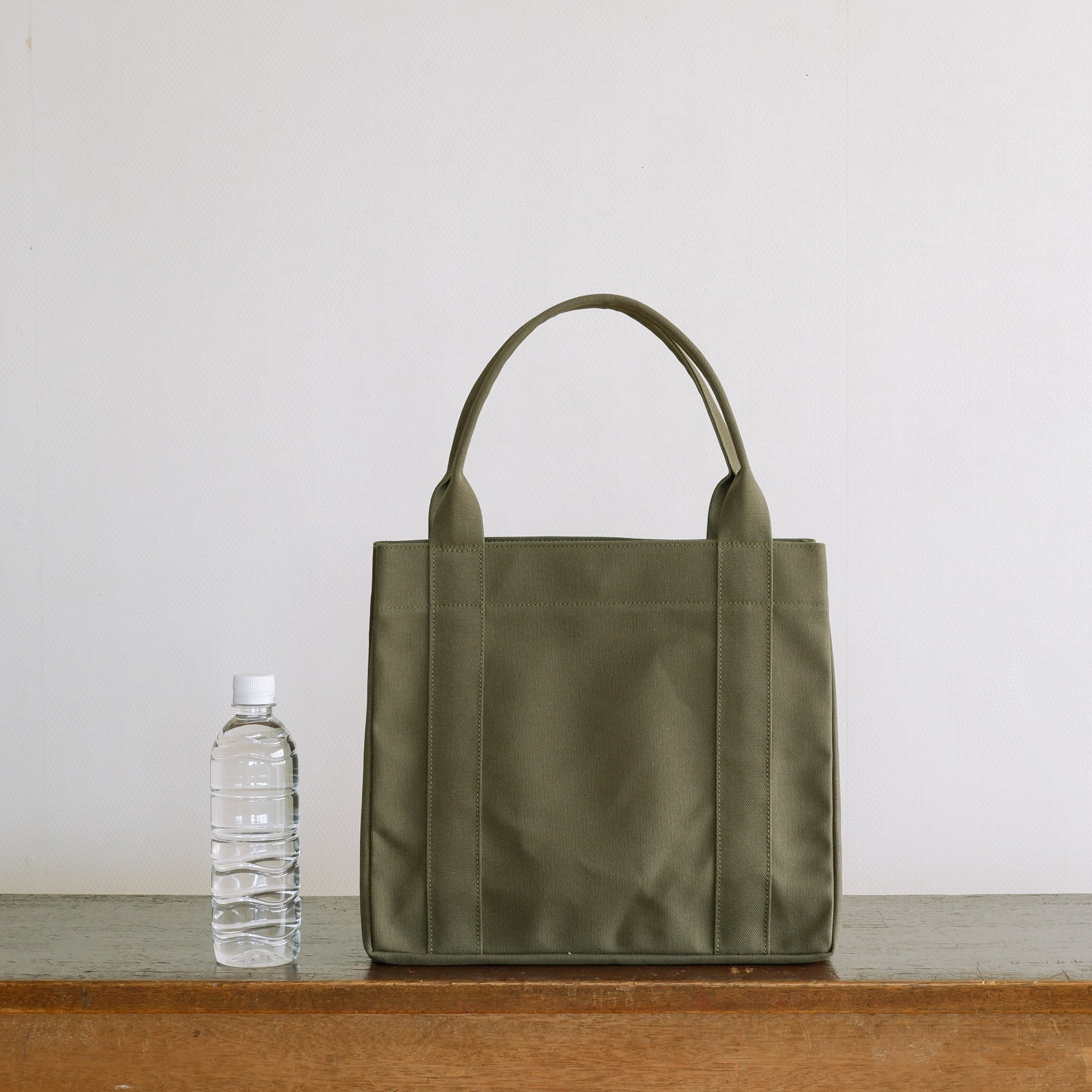 トートバッグ03 BOX オリーブ / 8号帆布 | aoya bags | シンプルで少し