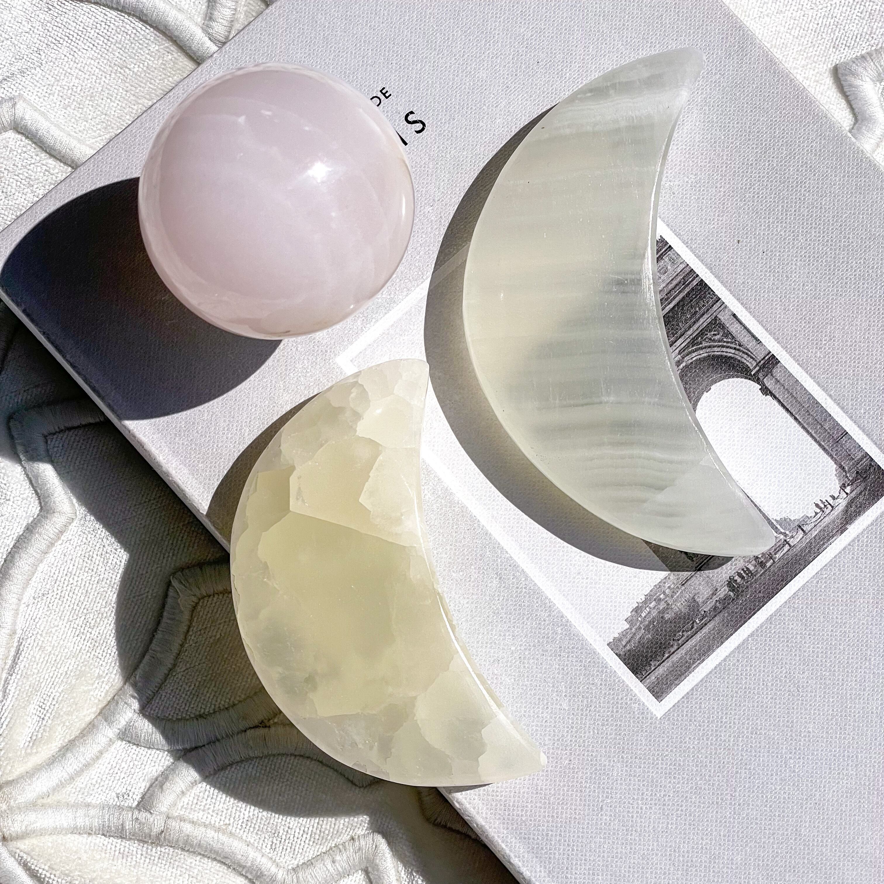 Pink Calcite Sphere 2 ✧ ピンクカルサイト | FLUXY - 天然石と鉱物の