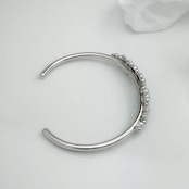 Moment / Dot Bangle