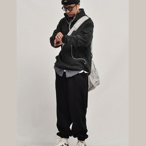 モーションスタンド・ジップスウェット A1783