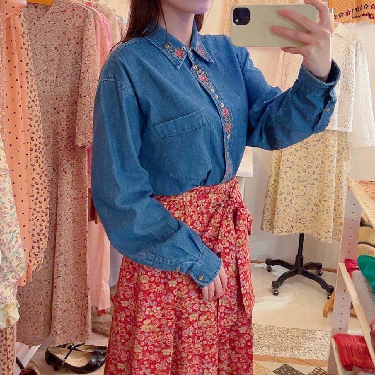 rose embroidery denim shirt