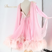 社交ダンス 衣装 スタンダードドレス ワンピース ドレス ファー フロート プリーツ デモ 競技 ダンス パーティ 発表会 ボリューム 豪華 細身 ピンク系 ホワイト系 高級感 ステージ用 競技用 大人向け 女性用 ダンスウエア