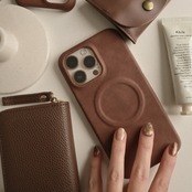 ［ phone case ］reddish brown