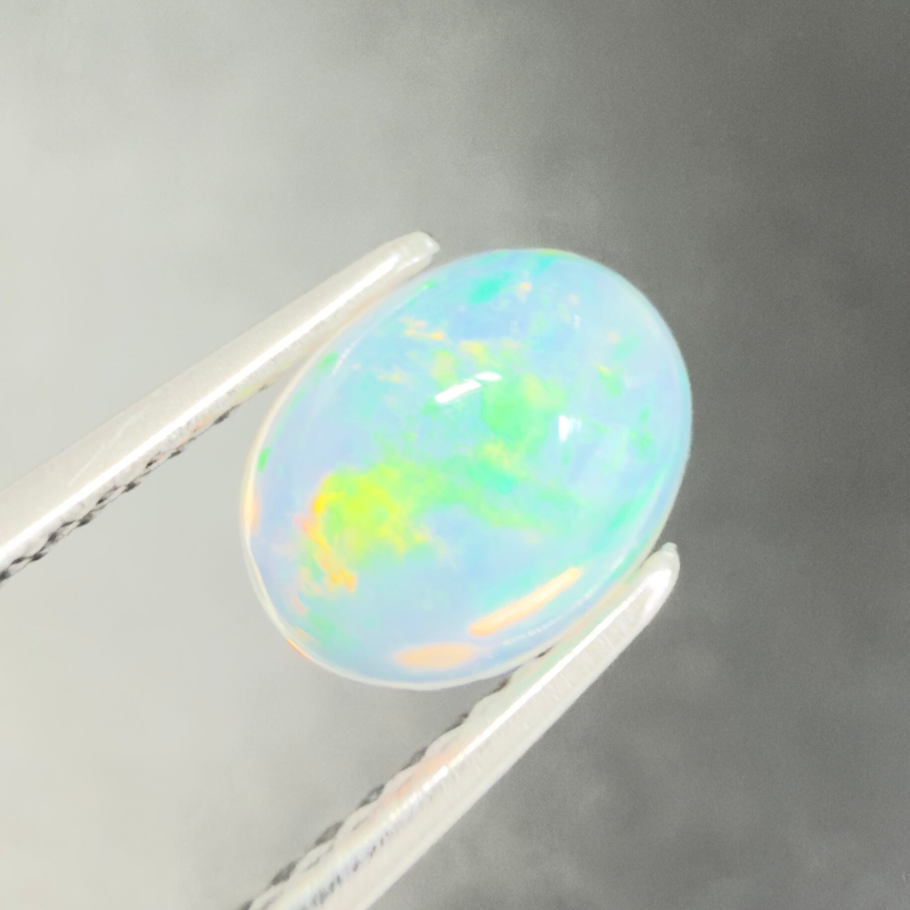 オパール】 ルース エチオピア産 0.88ct | たからいしルース