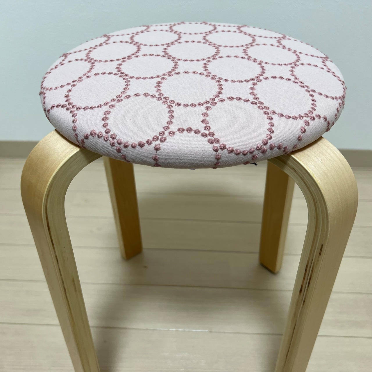 ミナペルホネン ハンドメイド スツール 丸 【ピンクベージュ/オレンジ 