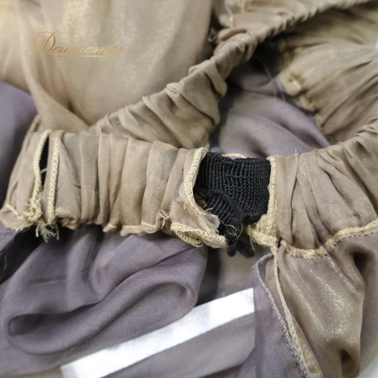 ベリーダンス オリエンタル 衣装 スカート ゴールド系 無地 シンプル 光沢 練習 レッスン 金 透け感 華やか 上品 スリット かわいい ダンス衣装 ステージ イベント ふんわり