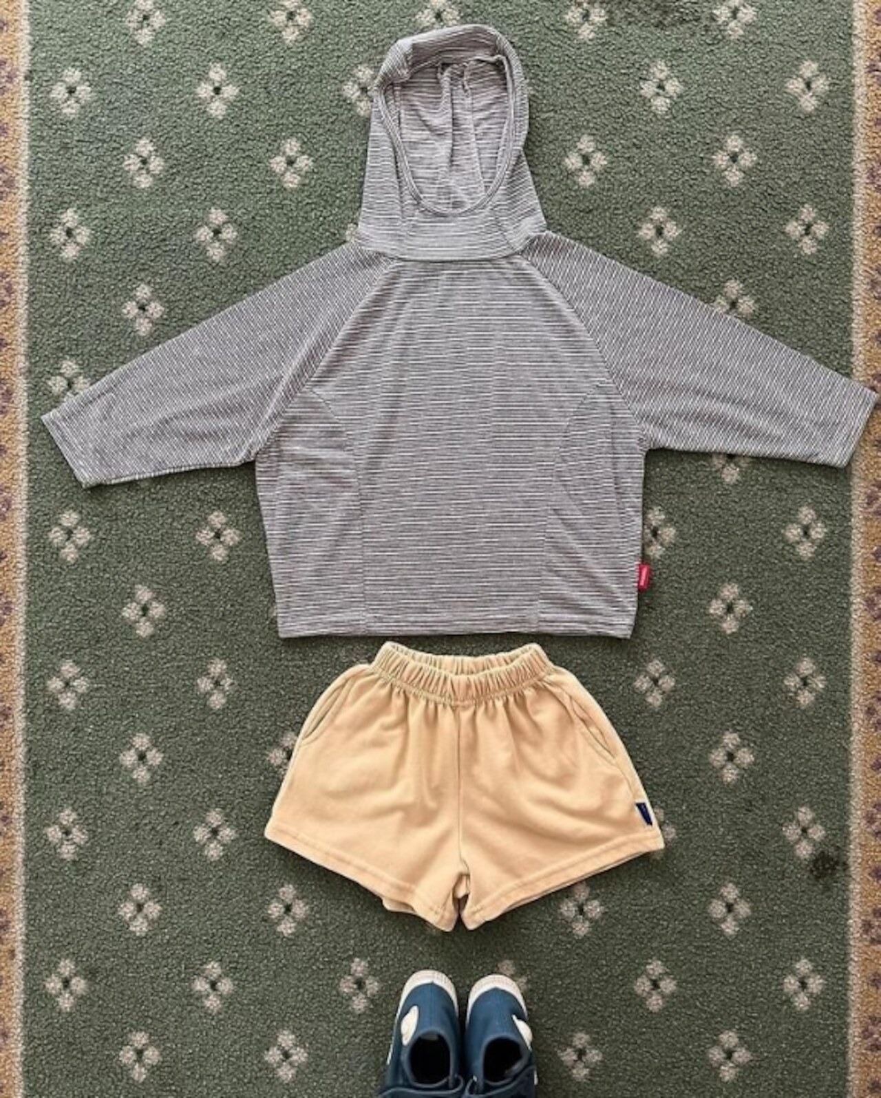 韓国子供服 / 26Autumn / MINIMAL / ストライプフードTシャツ / 秋服 *S~JM*