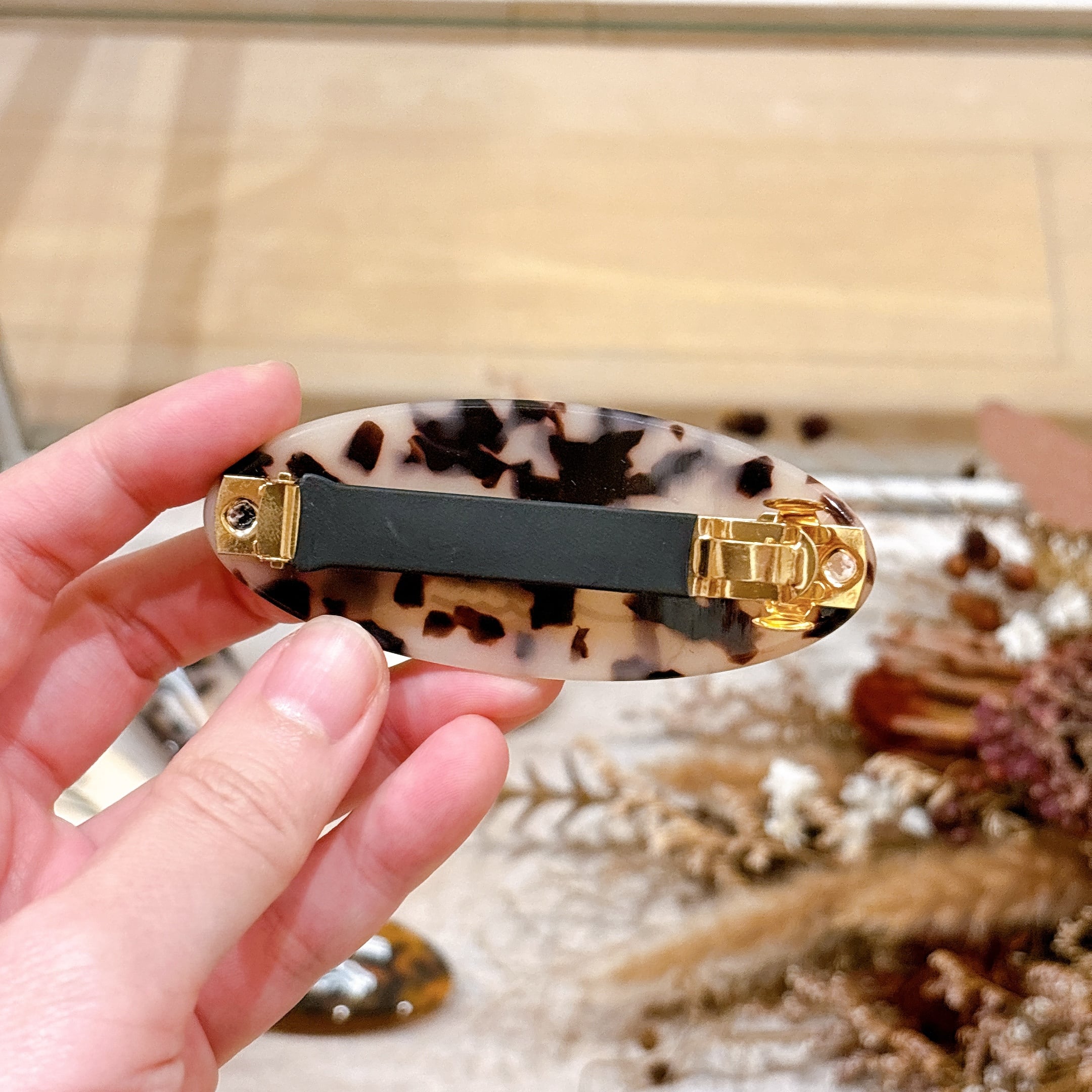 hair barrette