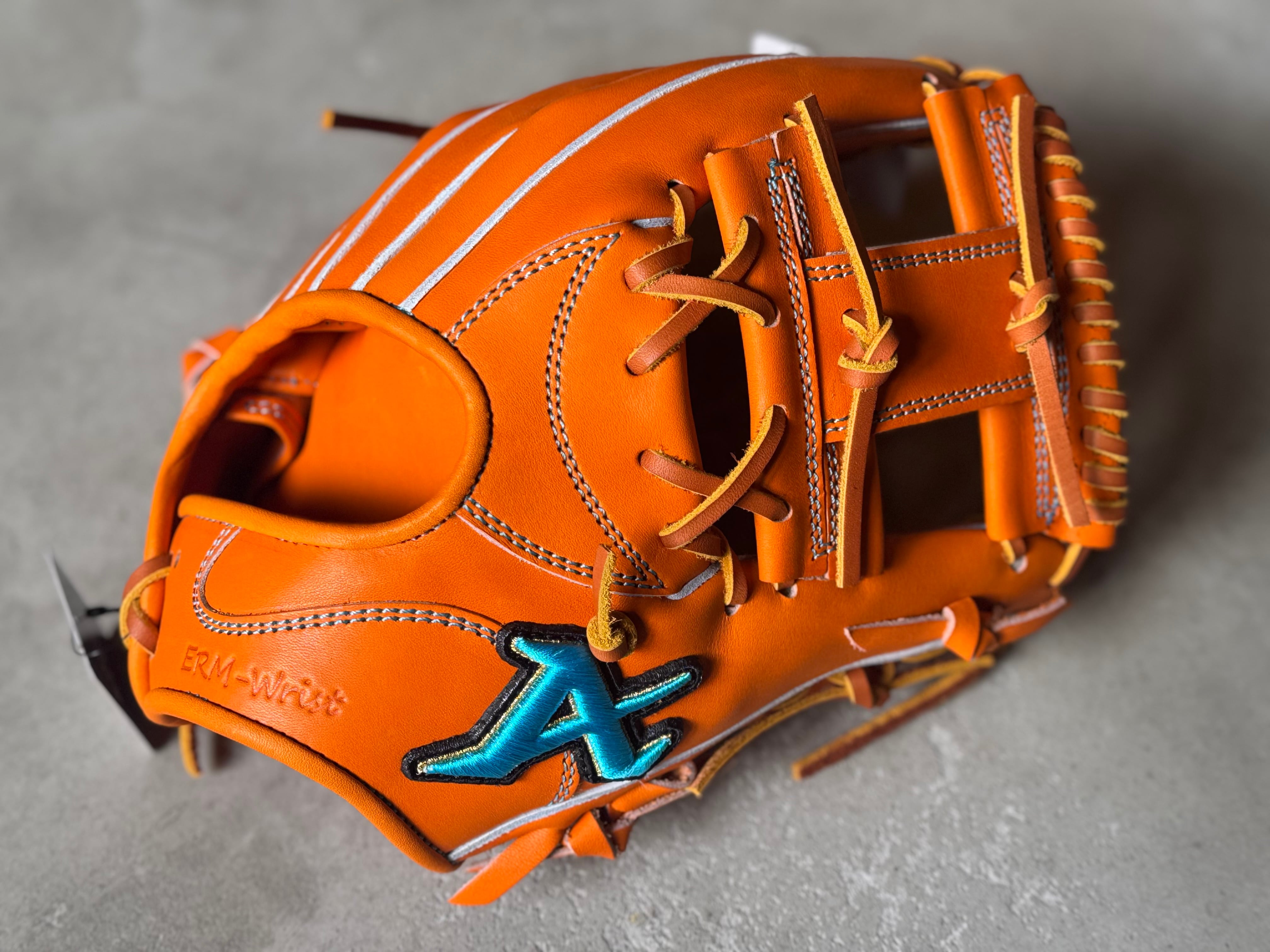 新品　限定　レア　ATOMS アトムズ　グローブ　内野手　右投　硬式　オレンジ ATOMS アトムズ（ATOMS）（メンズ）硬式用グラブ 内野手用 野球