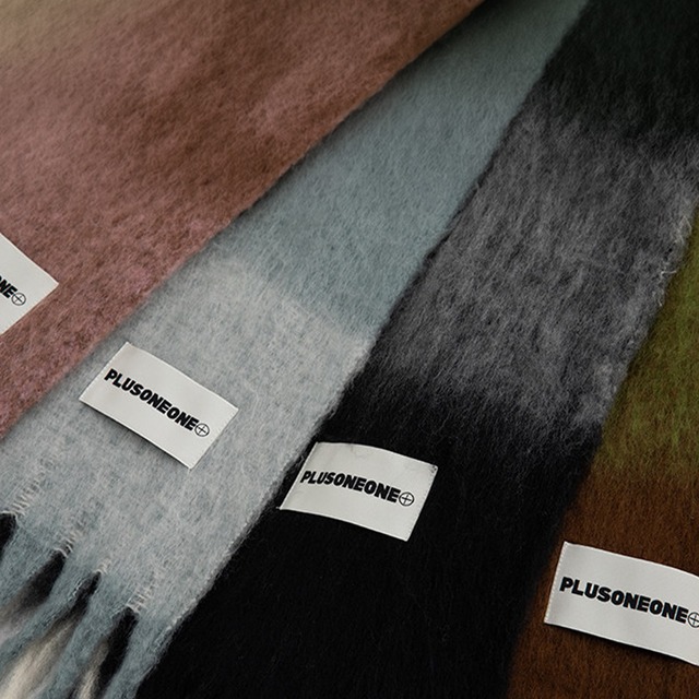 Check fringe stole A00262