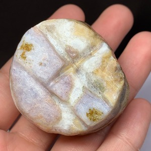 7.濃いシトリンクラスター・ハリネズミ