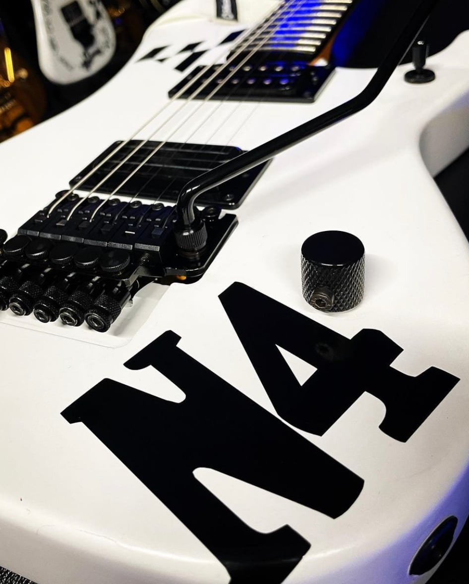 N4/4Nステッカー製作 その他のオーダーも可能！ | LEG MUSIC PRO.