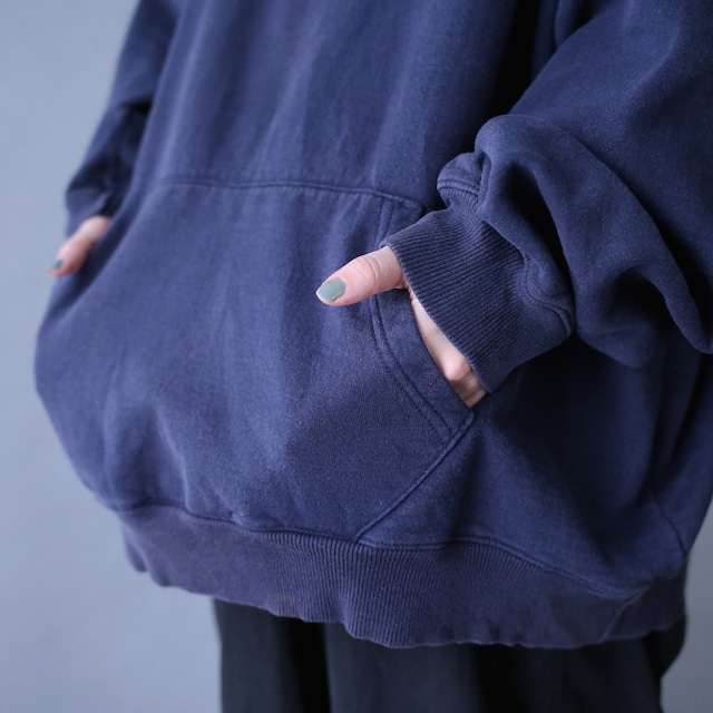 "Champion" dark navy color over silhouette sweat parka