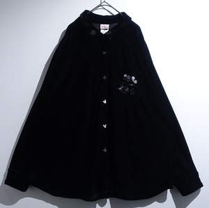 90s “Disney” Mickey & Minnie Embroiderey Velour Shirt