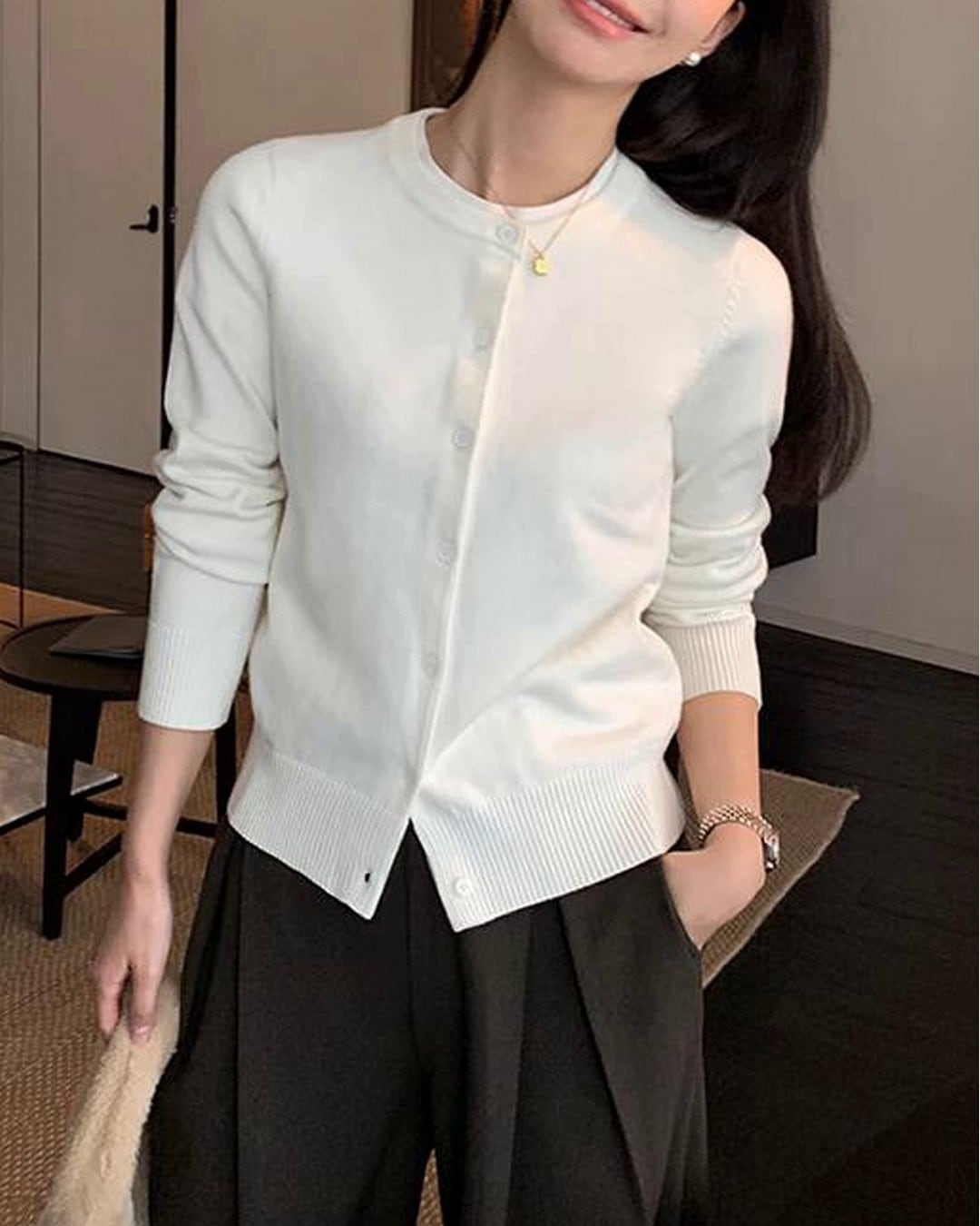 ラウンドネックニットカーディガン A24476