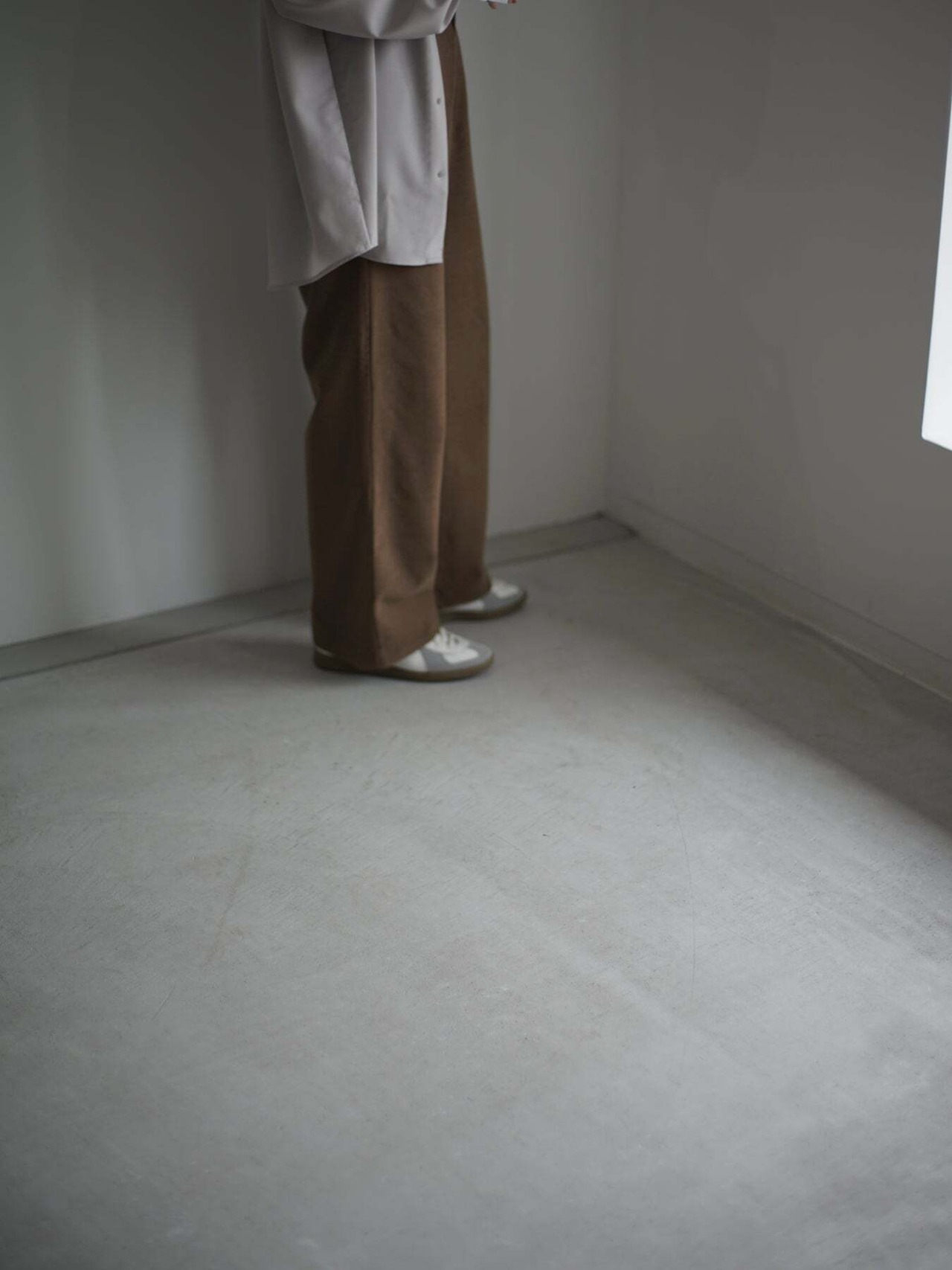 itochi - Wool & Cashmere Corduroy Tuck Slacks ：Brown｜先染め／尾州×遠州／裏地付き