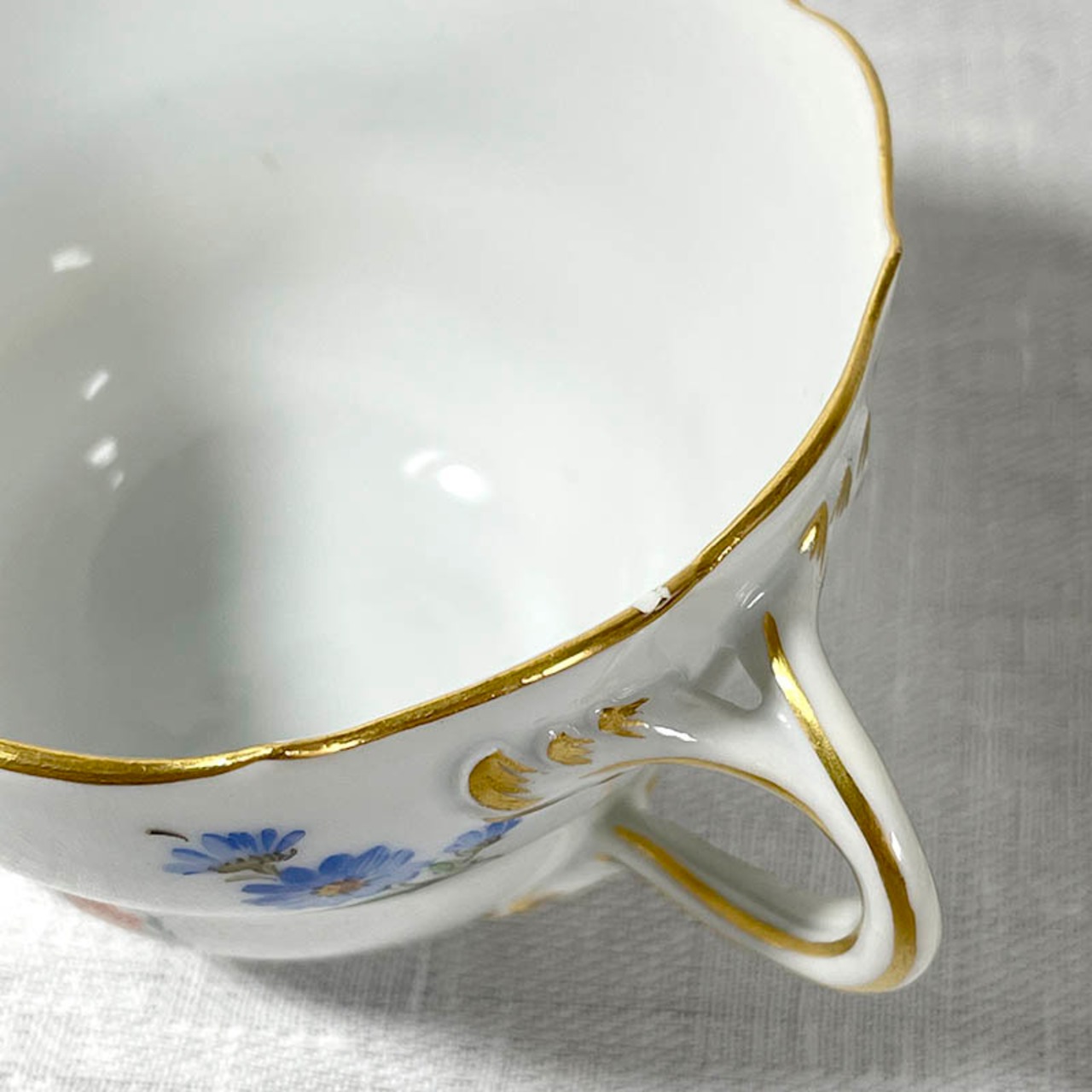 マイセン 金彩 小花散し コーヒーカップ＆ソーサー　一級品スタンプ　クラシックモデル 11TWd34