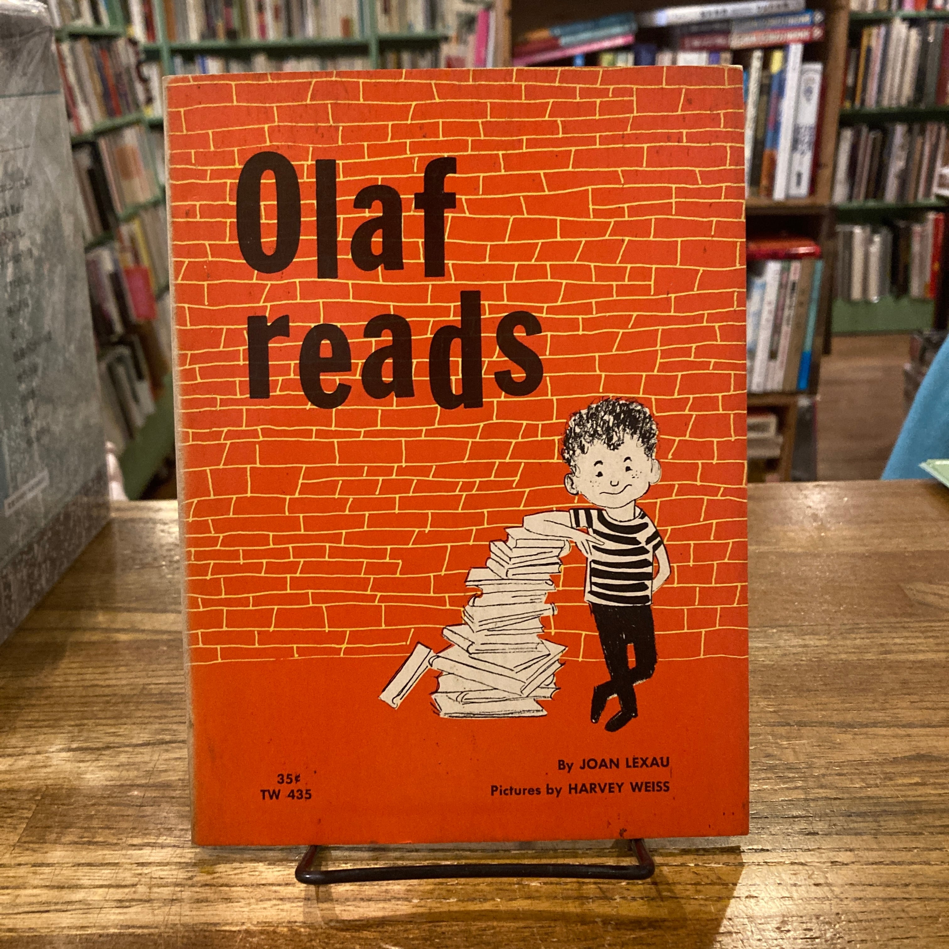 Olaf reads / Joan Lexau、絵 Harvey Weiss | 百年