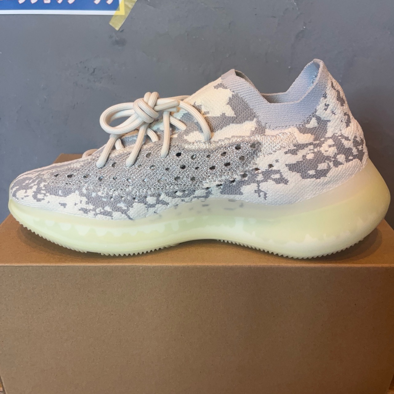 【新品未使用】アディダス イージーブースト380 "エイリアン" FV3260