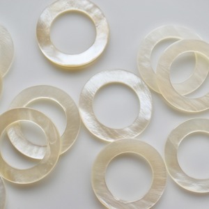 ◯シェル調サークルカボション 2個 25㎜