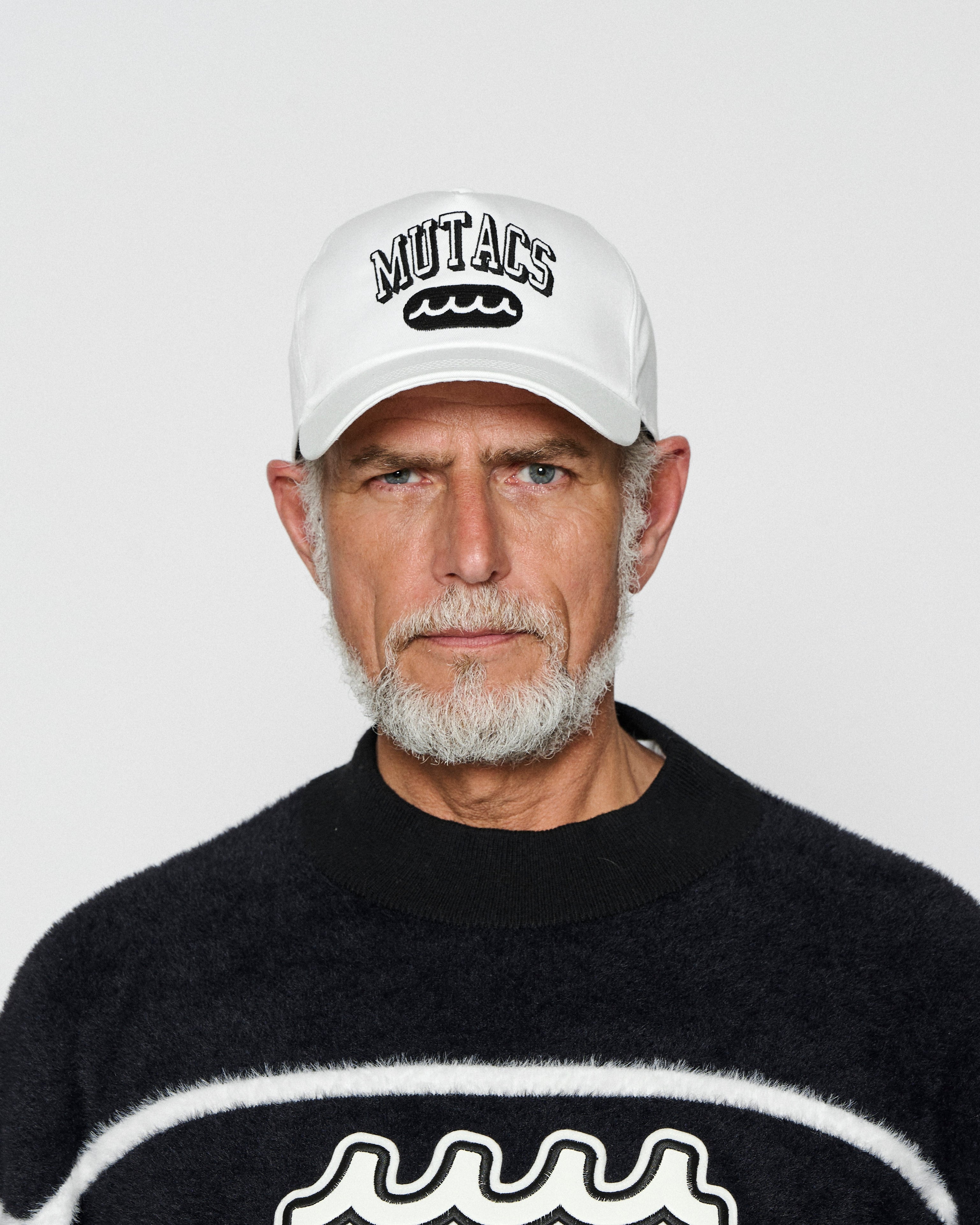 予約販売8月下旬～9月中旬入荷】muta MARINE × ACANTHUS カレッジロゴ